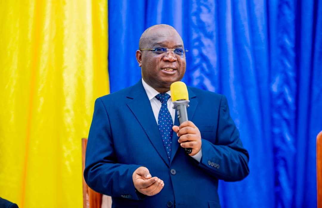 RC MAKALLA AIPONGEZA HALMASHAURI YA LONGIDO NA HALMASHAURI ZA ARUSHA KWA KUPATA HATI SAFI