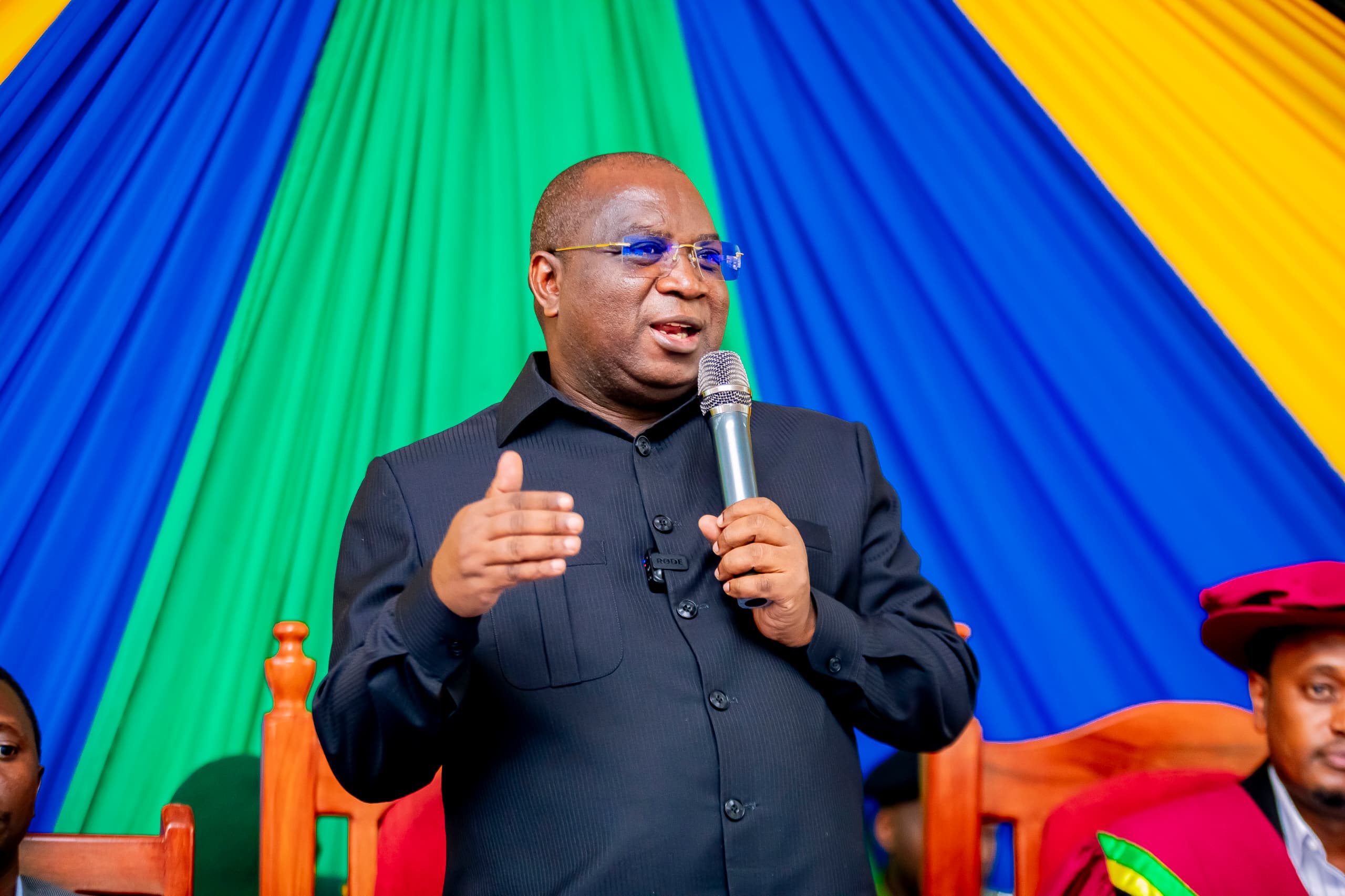 RC MAKALLA AWATAKA MADIWANI ARUSHA DC KUHAMASISHA KAMPENI YA USAFI