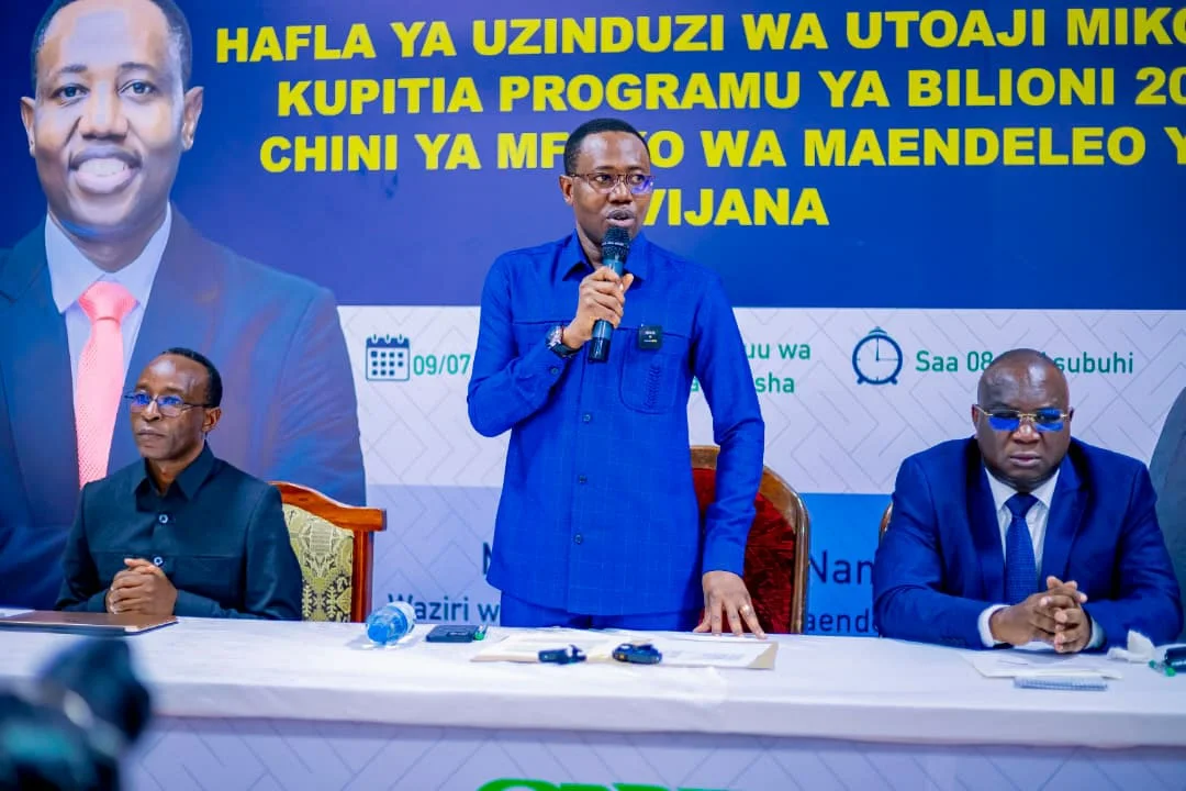 PROGRAMU YA BILIONI 200 YAZINDULIWA ARUSHA, VIKUNDI VITATU VYANUFAIKA NA MILIONI 730